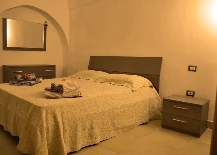 Basilicata Host To Host - La Casa Di Amedeo Apartamento *